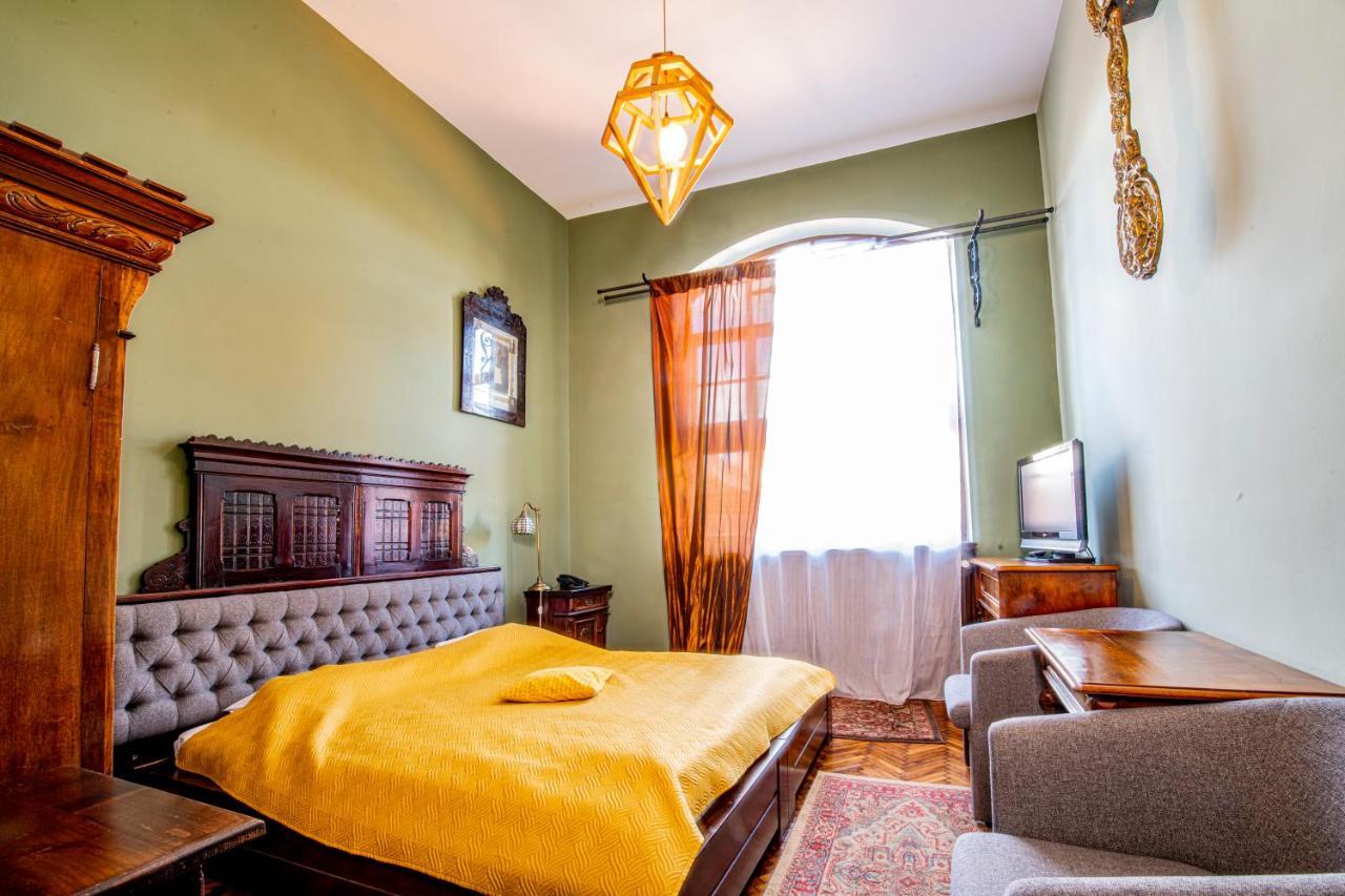 Hotel Poesis Satu Mare Ngoại thất bức ảnh