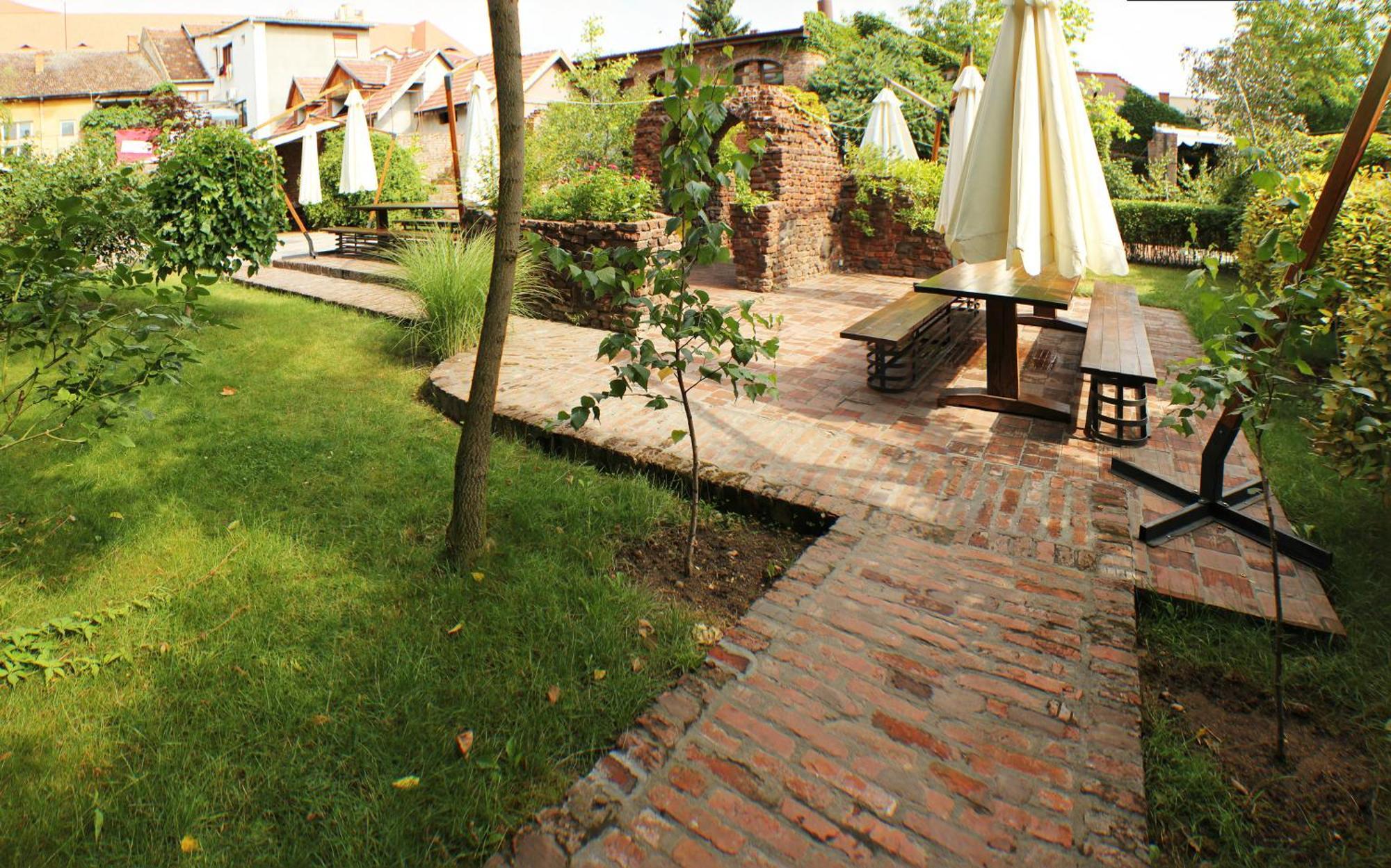 Hotel Poesis Satu Mare Ngoại thất bức ảnh