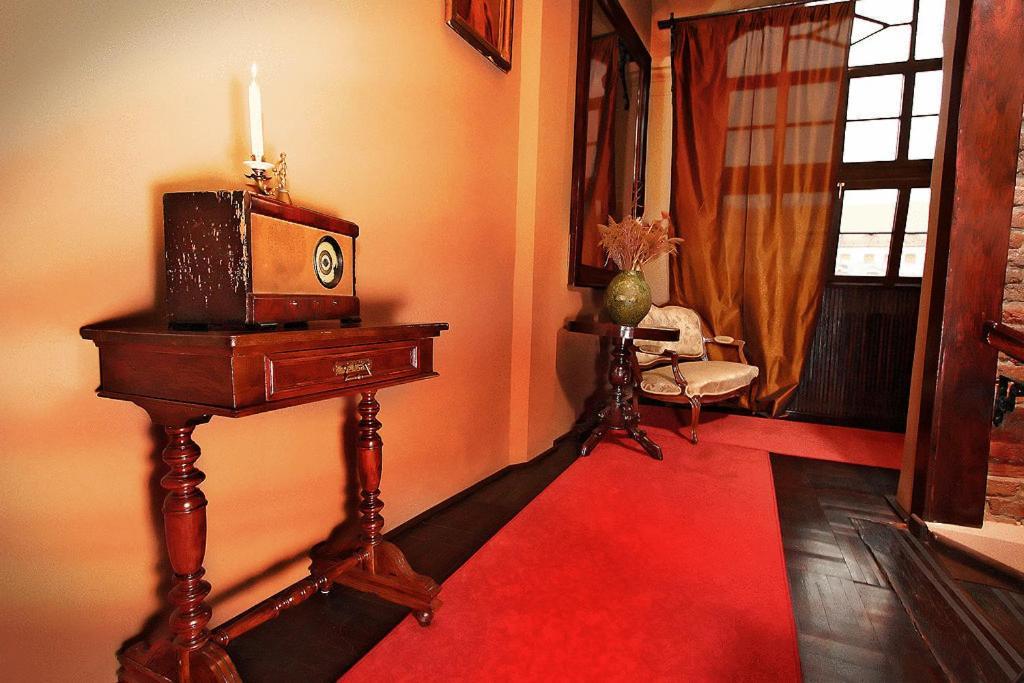 Hotel Poesis Satu Mare Ngoại thất bức ảnh