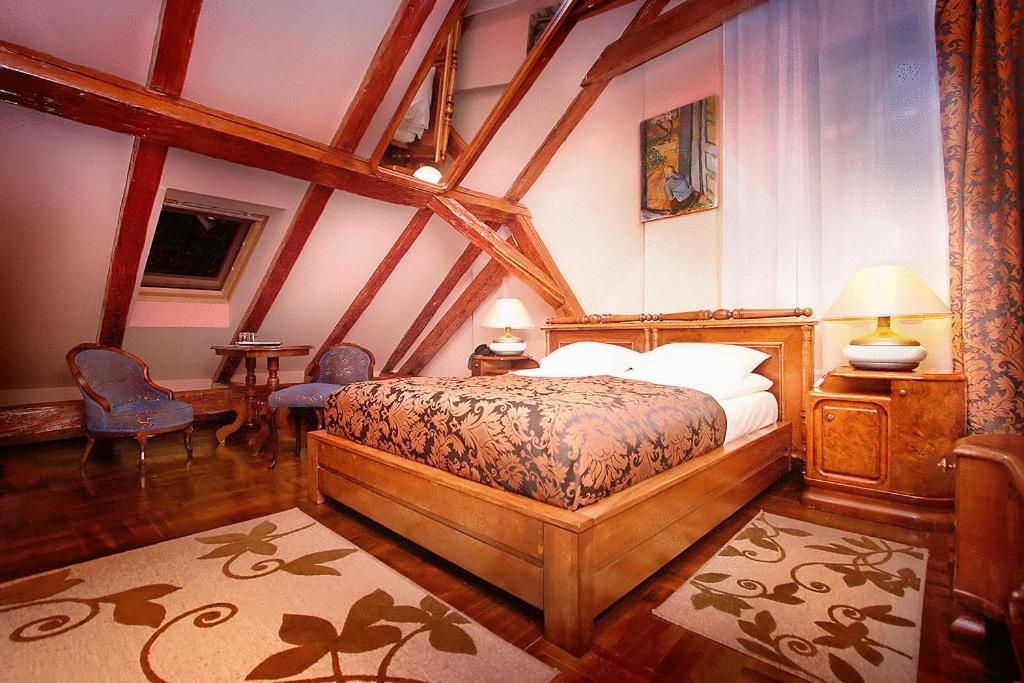 Hotel Poesis Satu Mare Ngoại thất bức ảnh